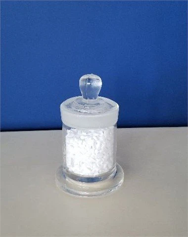 Fehér olvasztott timföld